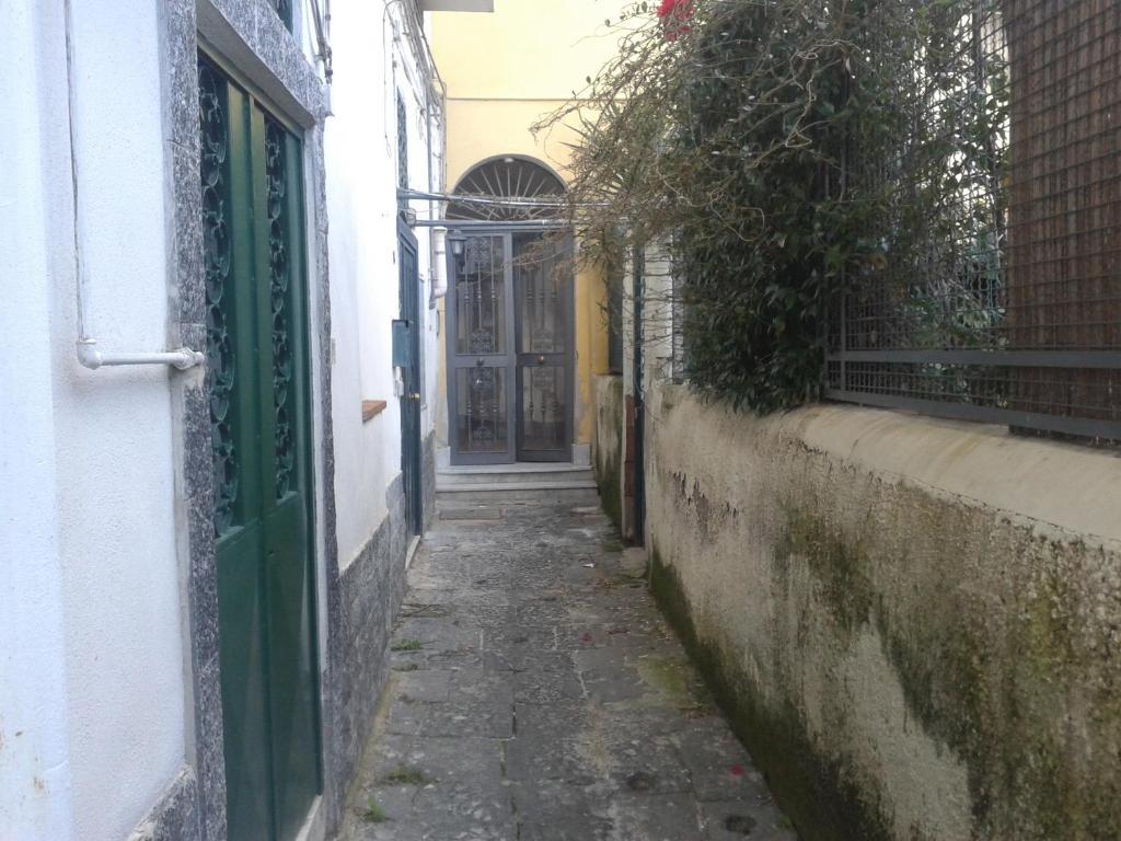 Buonanotte & Buongiorno Guesthouse Neapel Exteriör bild
